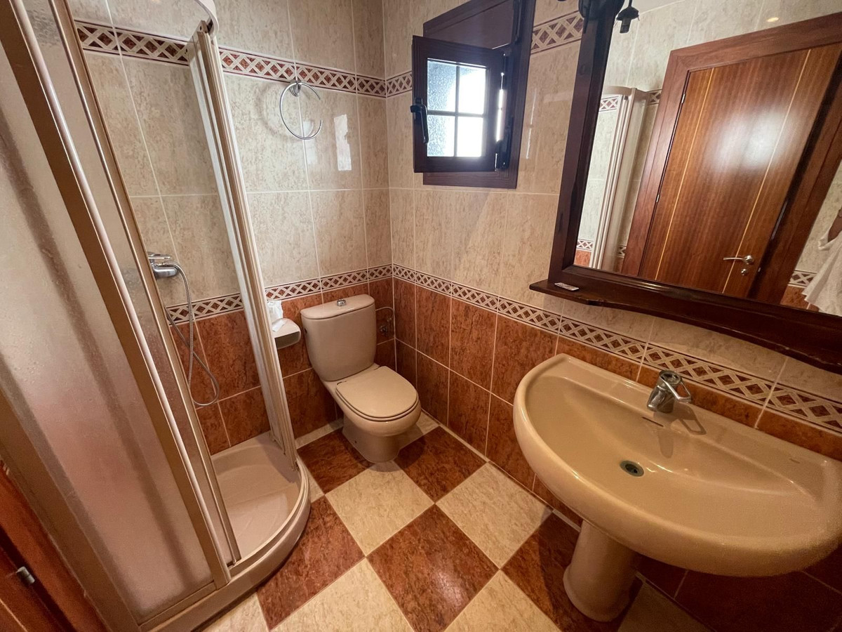 Se vende Villa - Chalet de 3 dormitorios en Costa Del Sol, Málaga, España