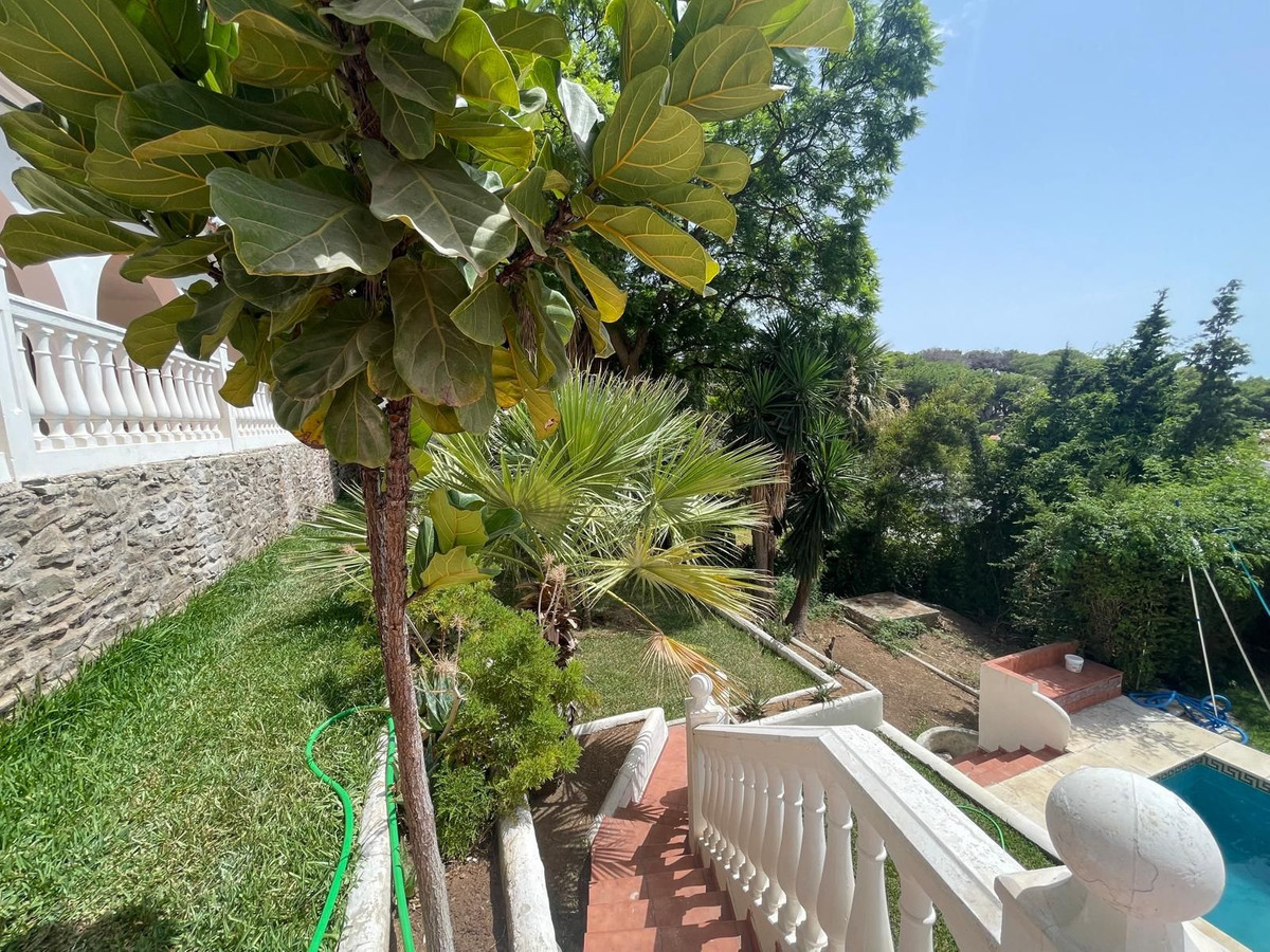 Se vende Villa - Chalet de 3 dormitorios en Costa Del Sol, Málaga, España