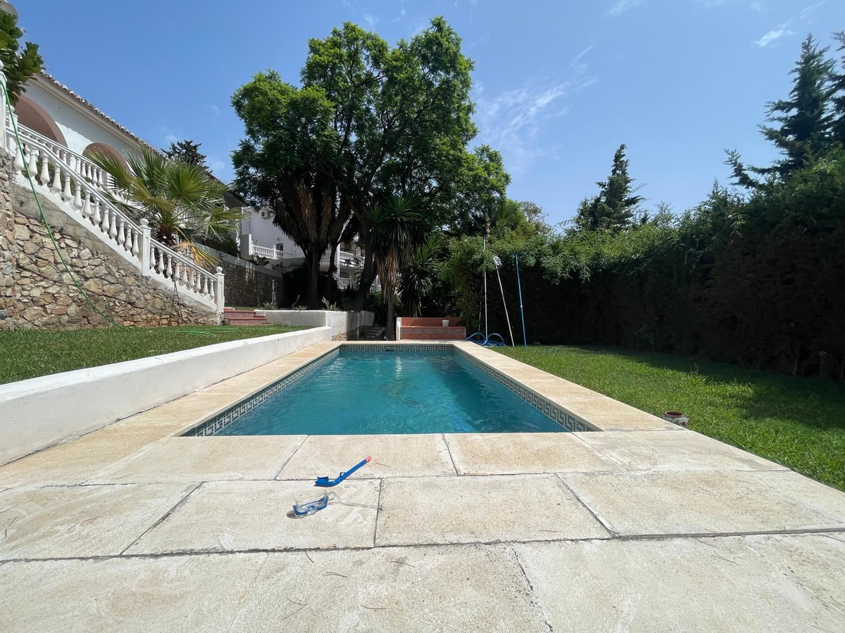Se vende Villa - Chalet de 3 dormitorios en Costa Del Sol, Málaga, España