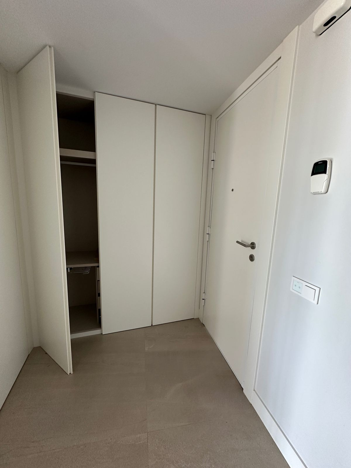 2 Bed Apartment for sale in Estepona Costa Del Sol, Málaga, Spain