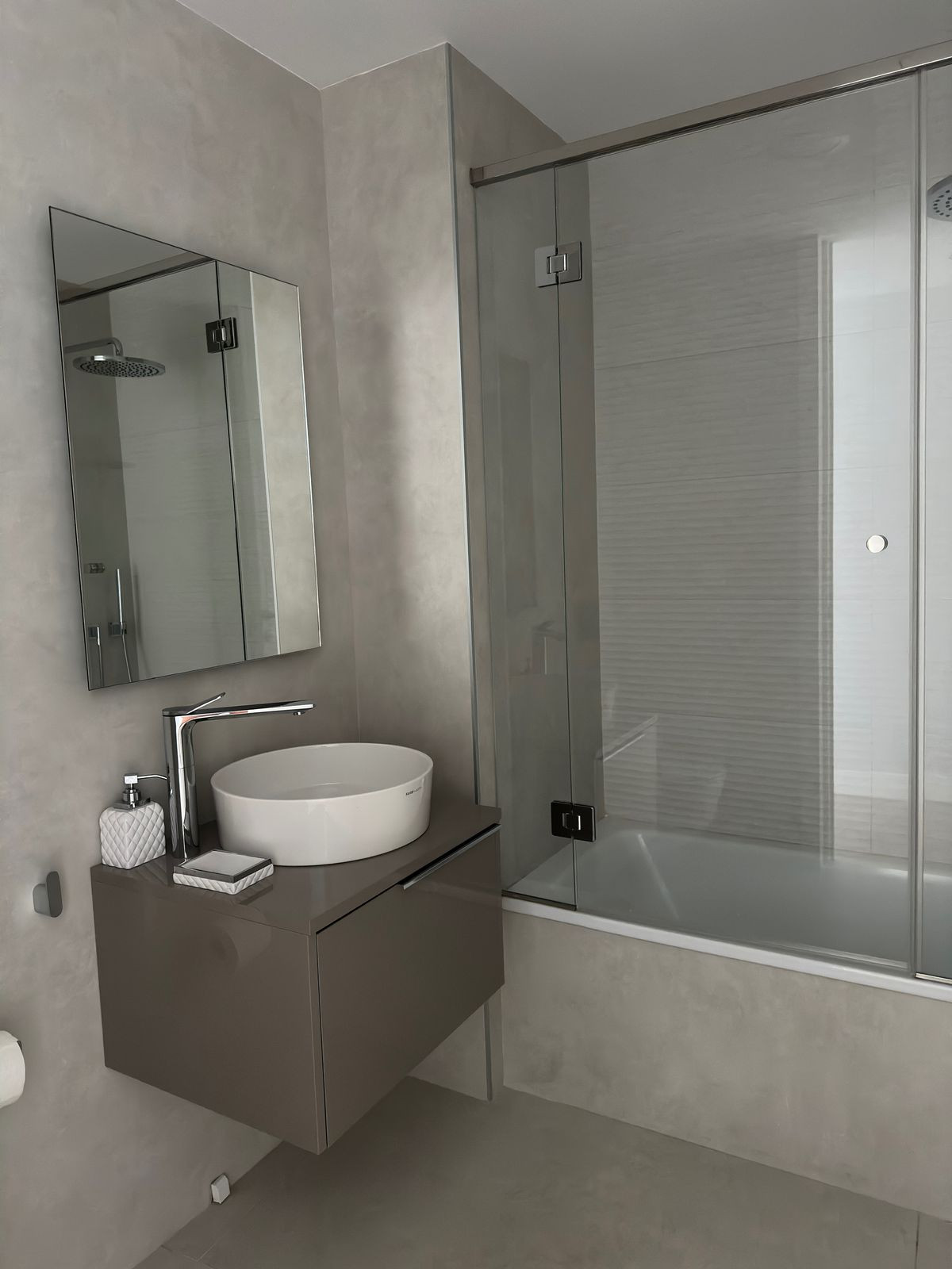 2 Bed Apartment for sale in Estepona Costa Del Sol, Málaga, Spain