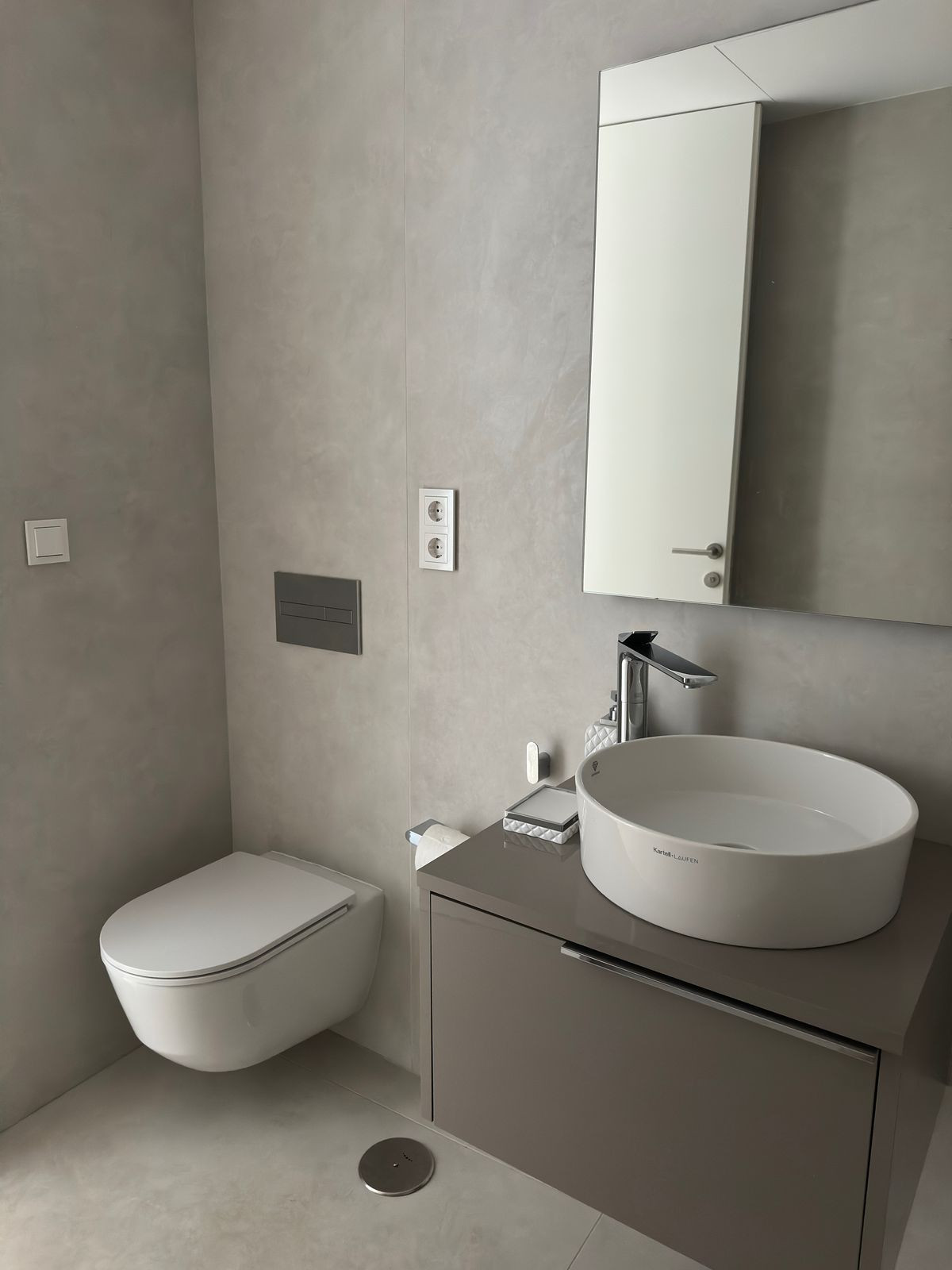 2 Bed Apartment for sale in Estepona Costa Del Sol, Málaga, Spain