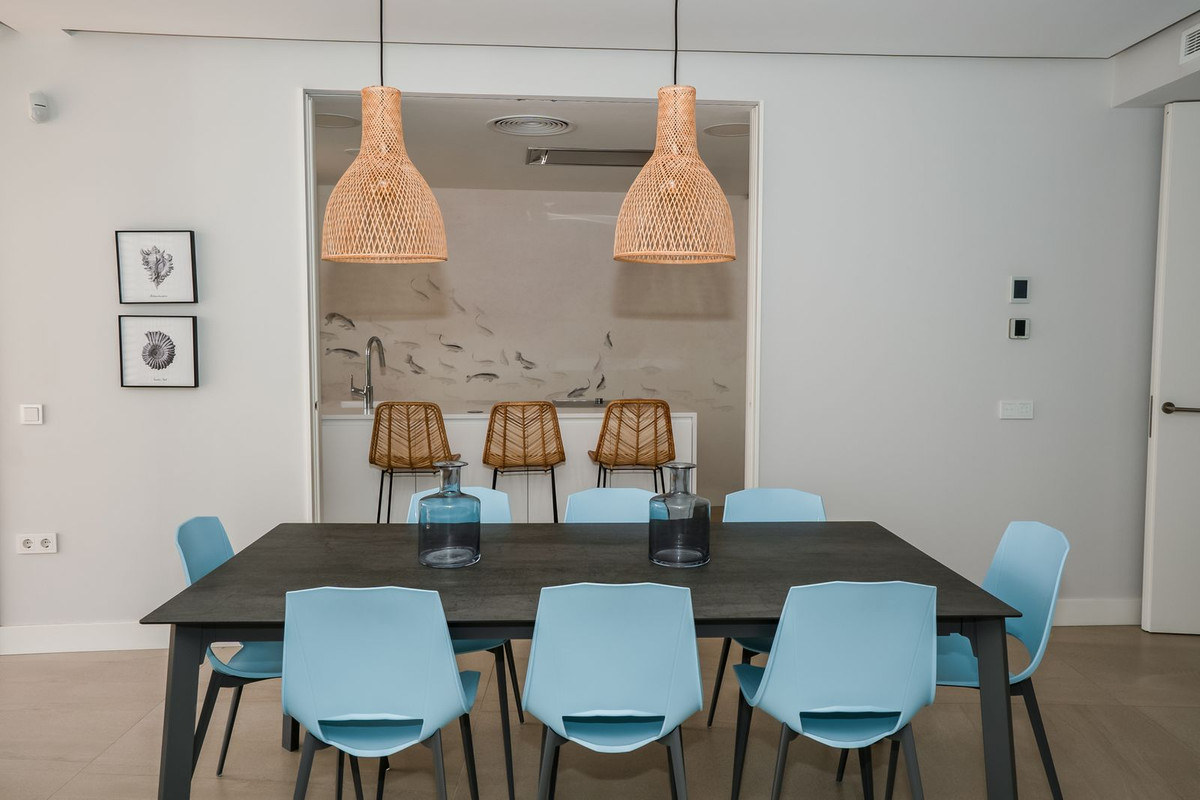 2 Bed Apartment for sale in Estepona Costa Del Sol, Málaga, Spain