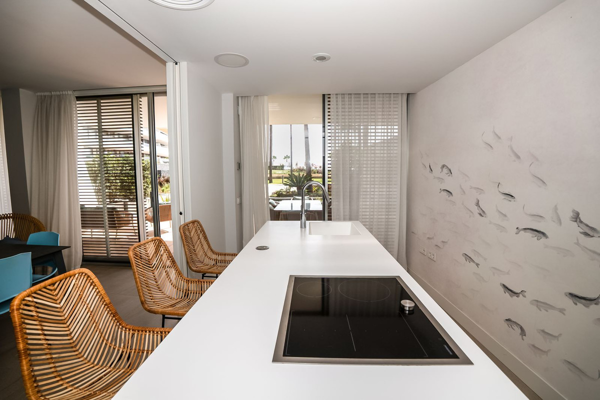 2 Bed Apartment for sale in Estepona Costa Del Sol, Málaga, Spain