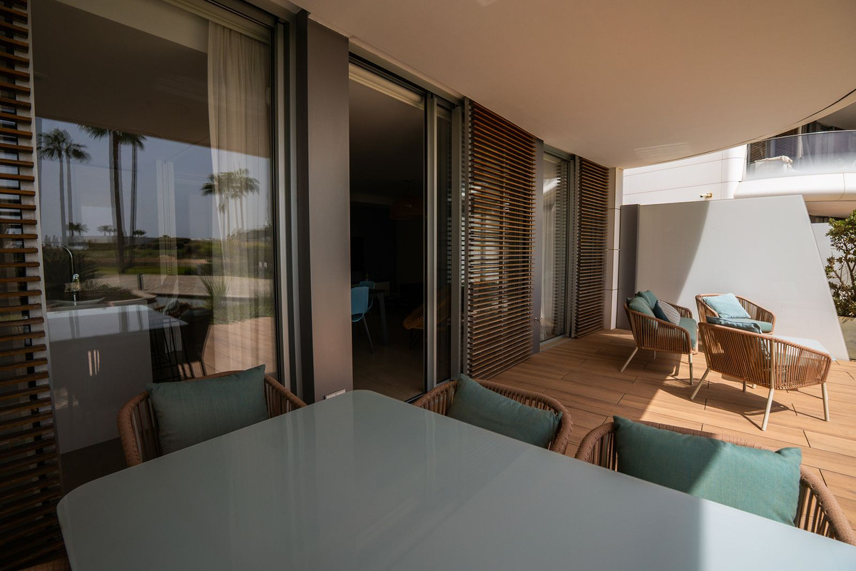 2 Bed Apartment for sale in Estepona Costa Del Sol, Málaga, Spain