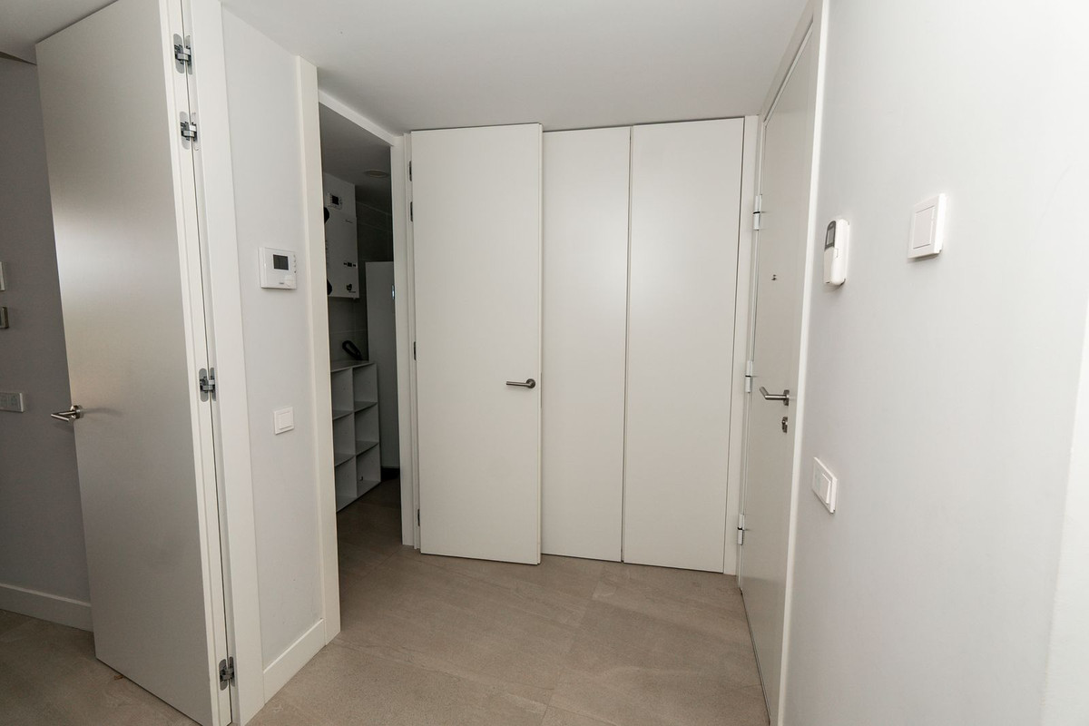 2 Bed Apartment for sale in Estepona Costa Del Sol, Málaga, Spain