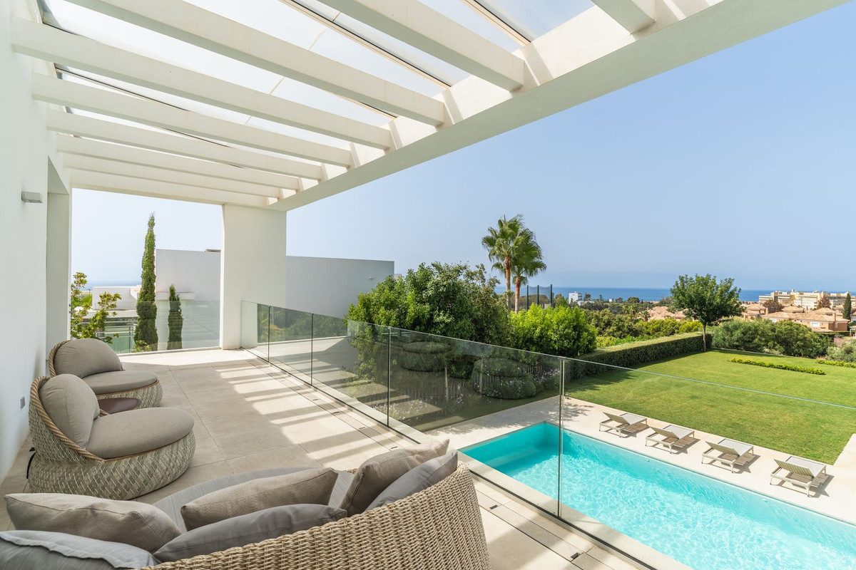 Se vende Villa - Chalet de 5 dormitorios en Costa Del Sol, Málaga, España