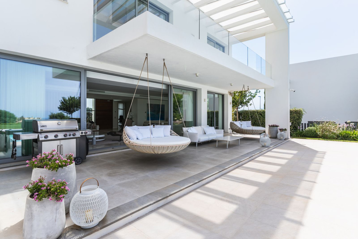 Se vende Villa - Chalet de 5 dormitorios en Costa Del Sol, Málaga, España