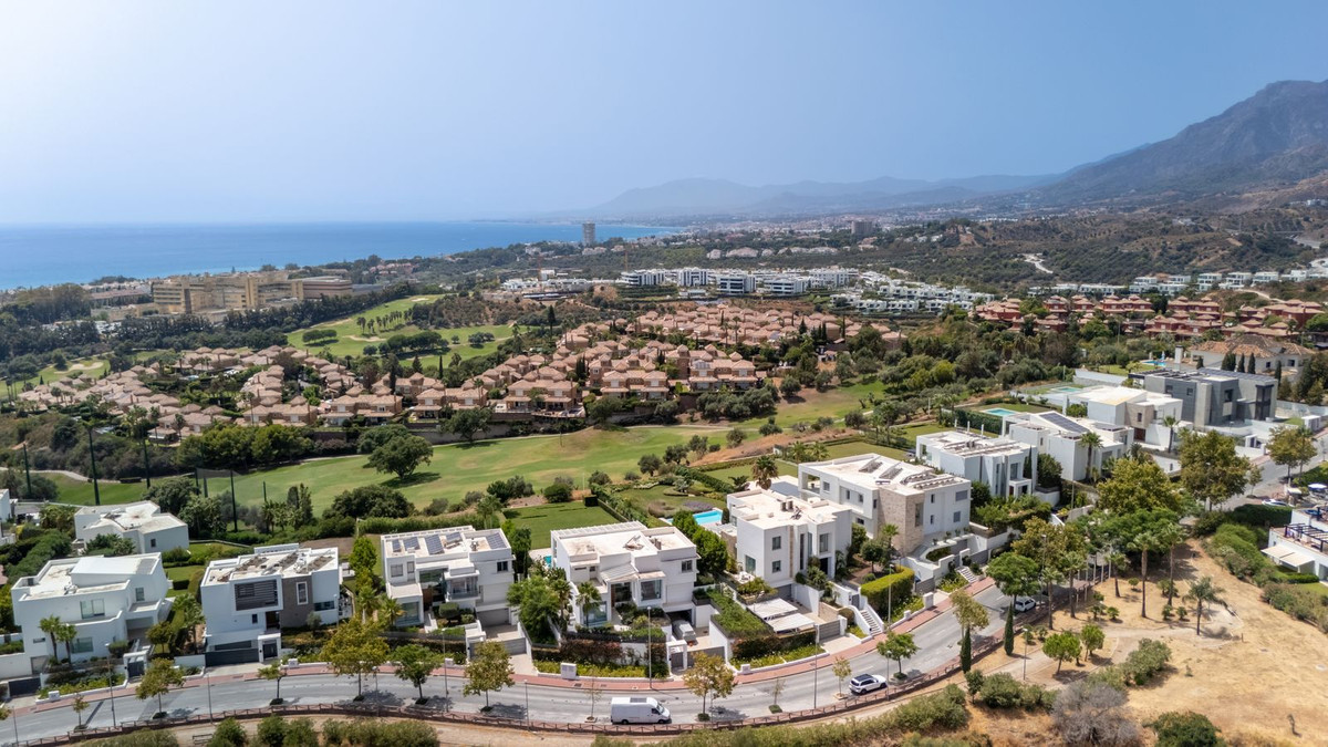 Se vende Villa - Chalet de 5 dormitorios en Costa Del Sol, Málaga, España