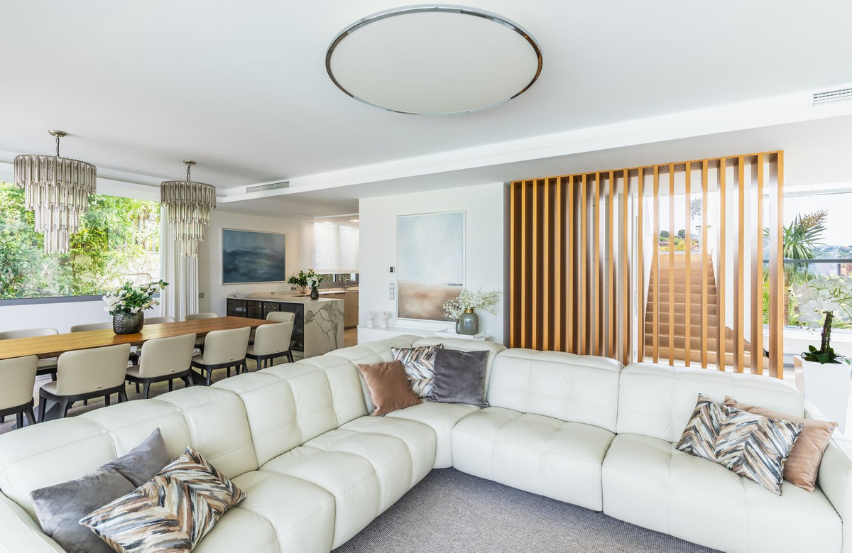 Se vende Villa - Chalet de 5 dormitorios en Costa Del Sol, Málaga, España