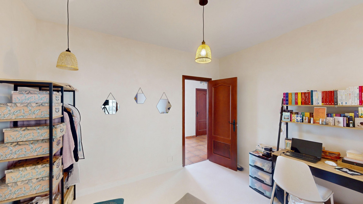 Se vende Villa - Chalet de 3 dormitorios en Costa Del Sol East, Málaga, España