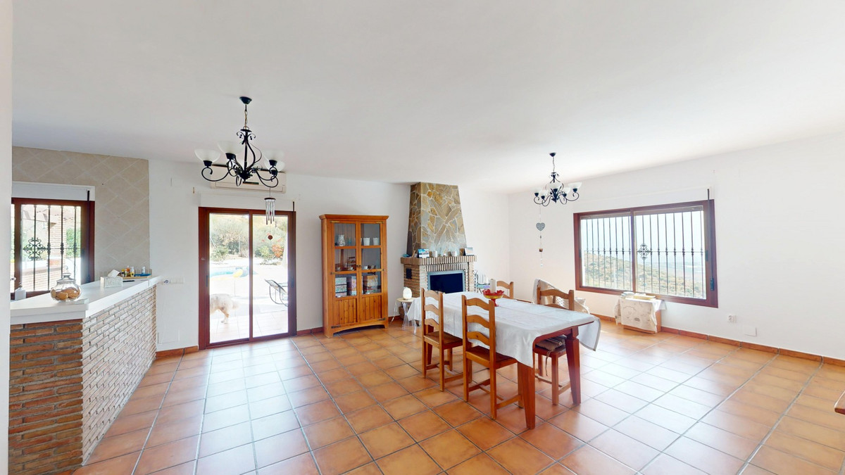 Se vende Villa - Chalet de 3 dormitorios en Costa Del Sol East, Málaga, España