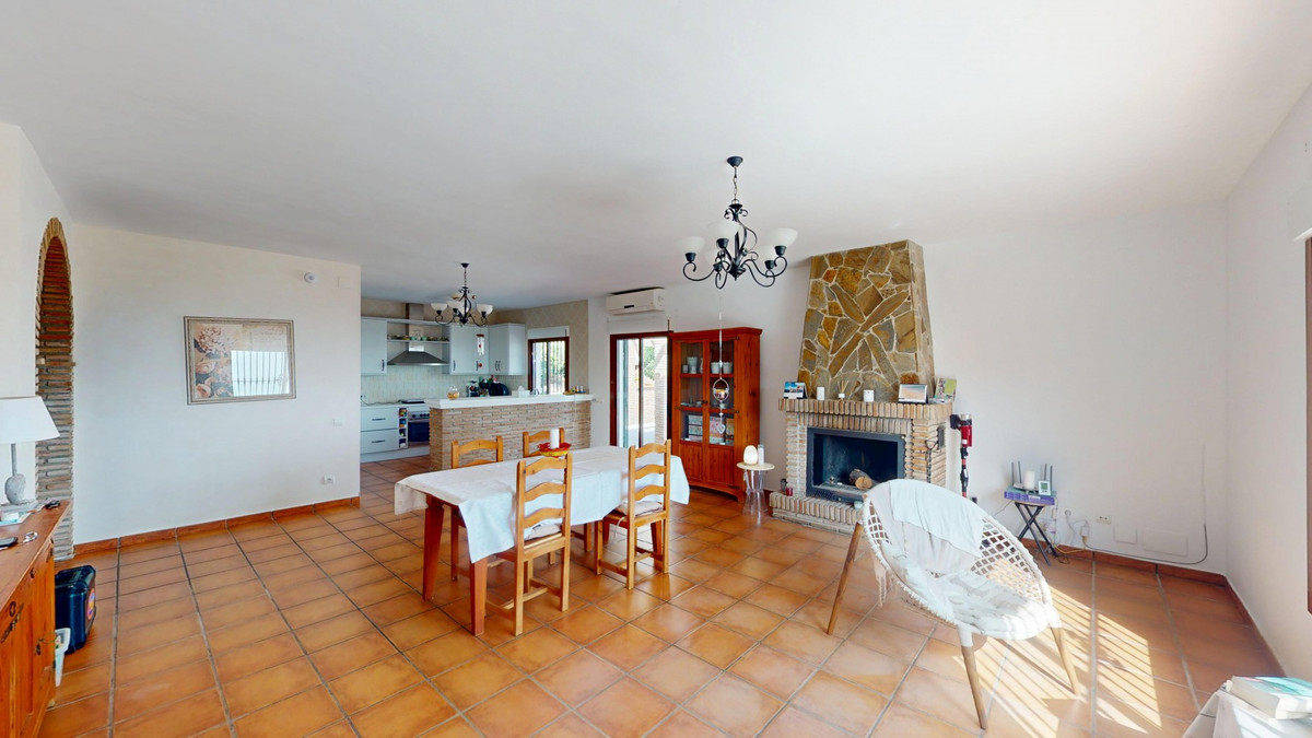 Se vende Villa - Chalet de 3 dormitorios en Costa Del Sol East, Málaga, España