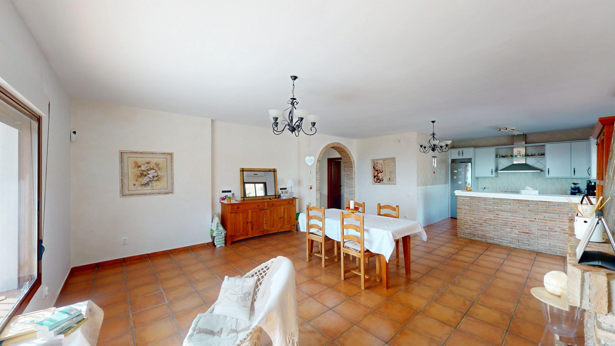 Se vende Villa - Chalet de 3 dormitorios en Costa Del Sol East, Málaga, España