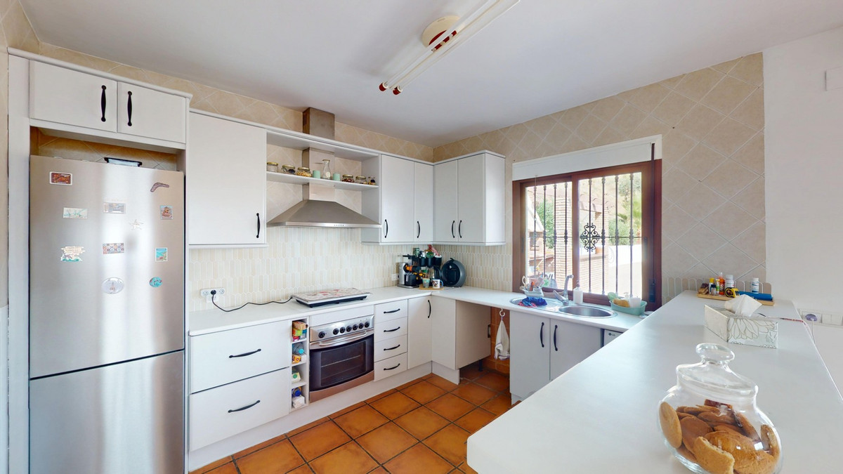 Se vende Villa - Chalet de 3 dormitorios en Costa Del Sol East, Málaga, España