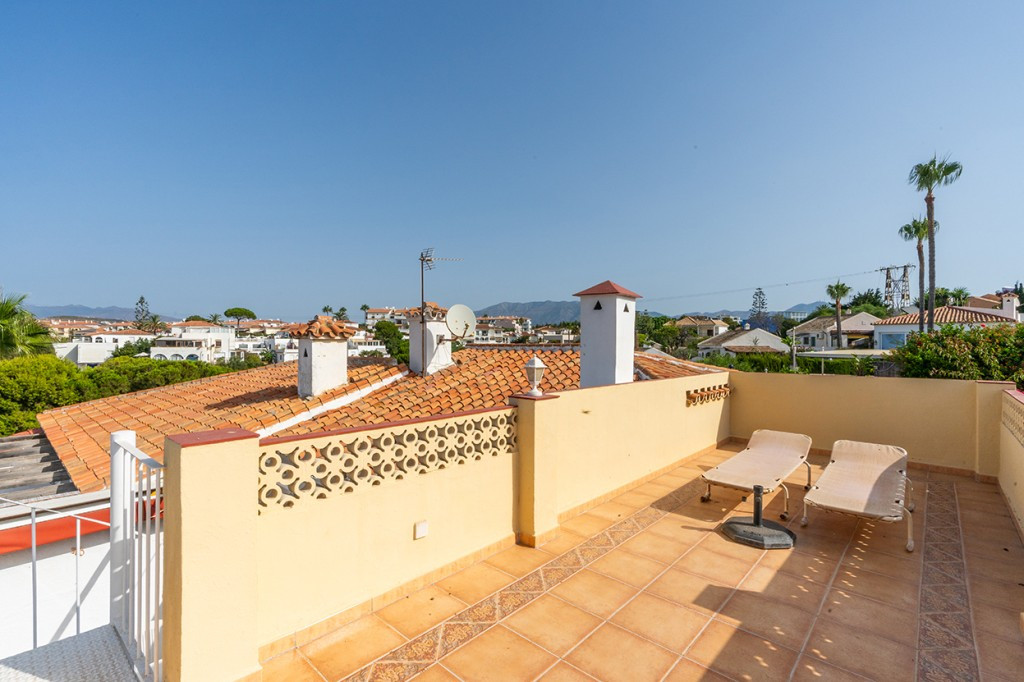 Se vende Pareada de 3 dormitorios en Costa Del Sol, Málaga, España