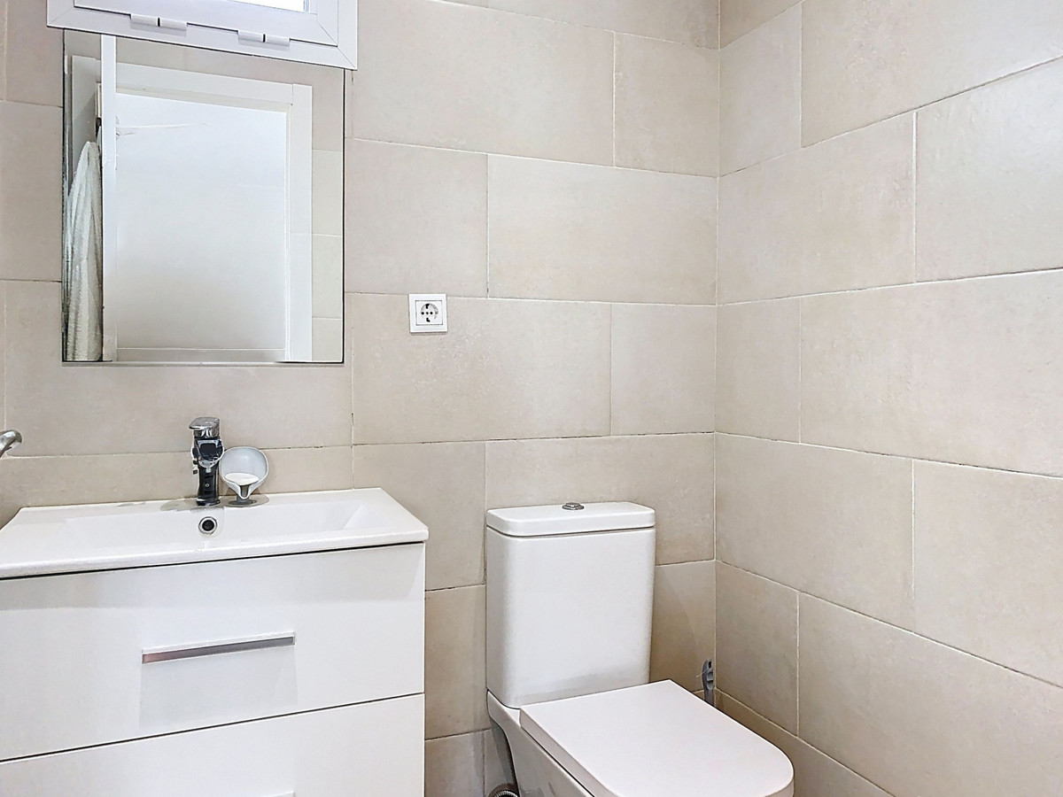 Se vende Pareada de 3 dormitorios en Costa Del Sol, Málaga, España