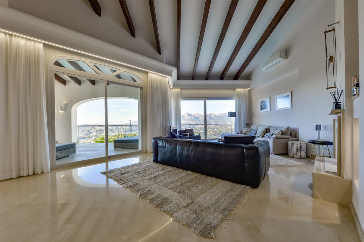 8 Bed Townhouse for sale in Altea Costa Blanca, Alicante, Spain