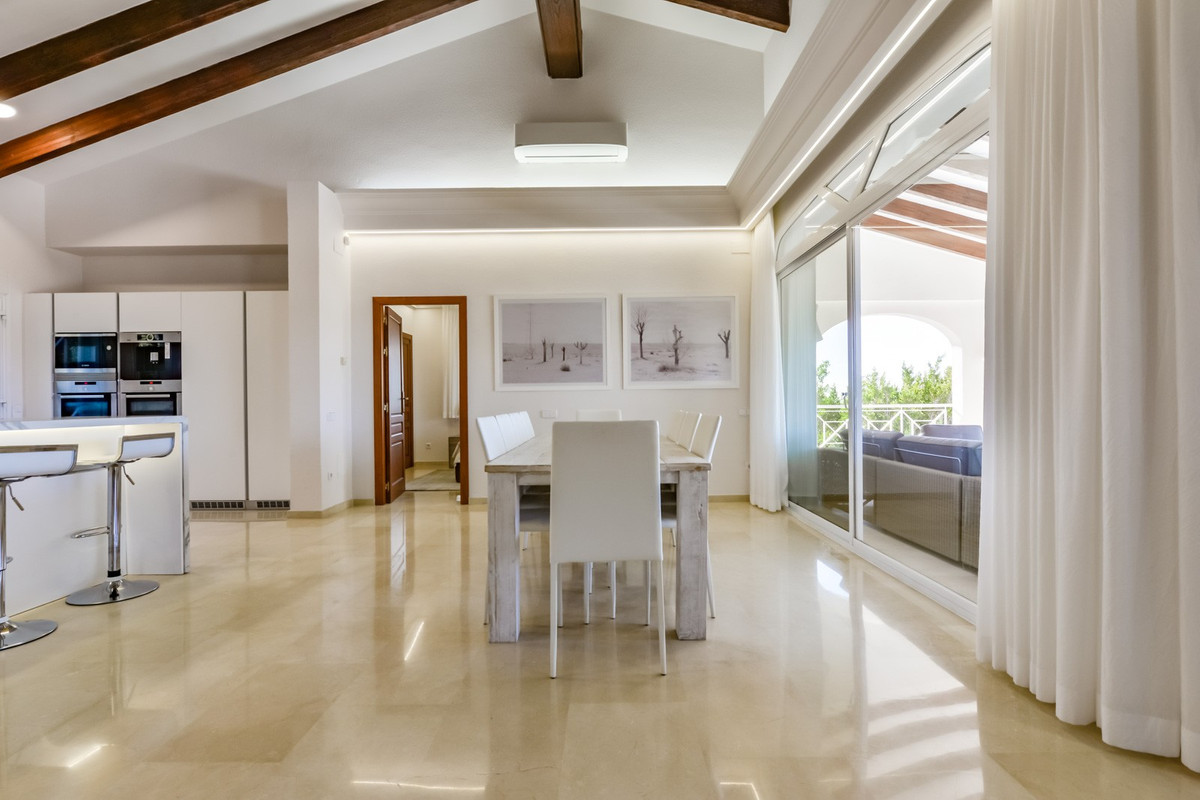 8 Bed Townhouse for sale in Altea Costa Blanca, Alicante, Spain