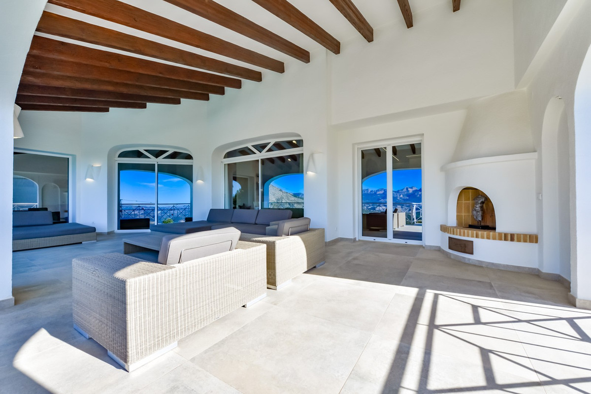 8 Bed Townhouse for sale in Altea Costa Blanca, Alicante, Spain
