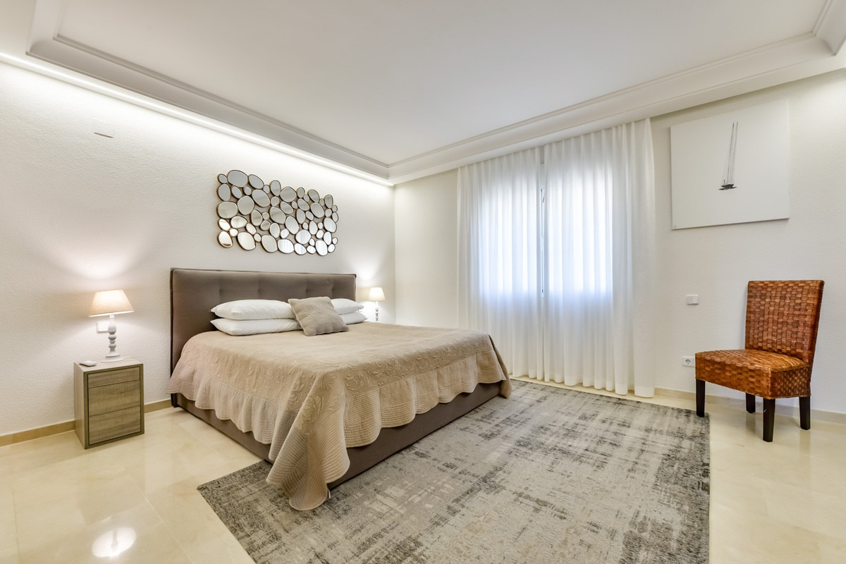 8 Bed Townhouse for sale in Altea Costa Blanca, Alicante, Spain