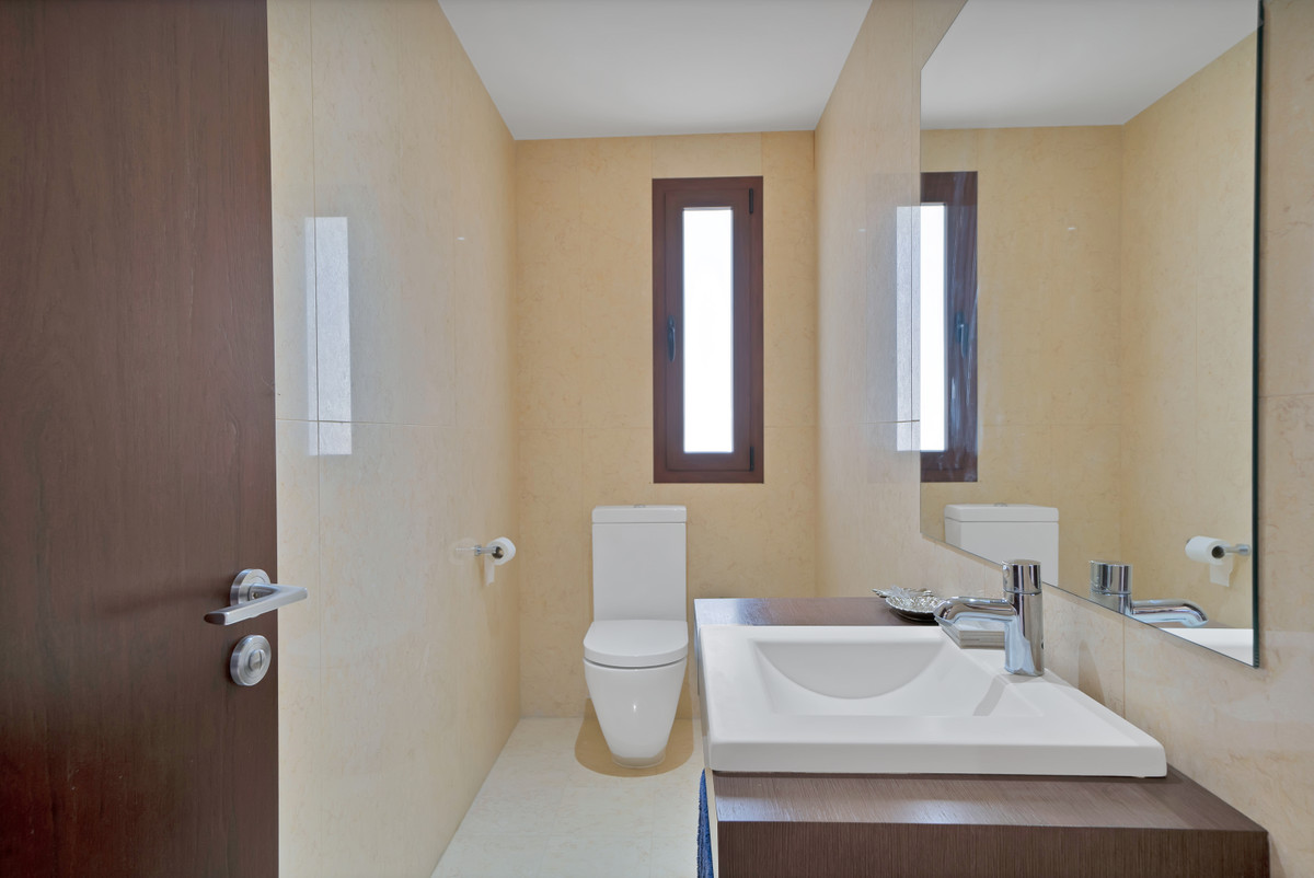 3 Bed Apartment for sale in Nueva Andalucía Costa Del Sol, Málaga, Spain