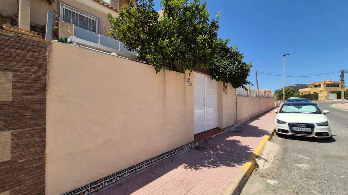 3 Bed Townhouse for sale in Torrevieja Costa Blanca, Alicante, Spain