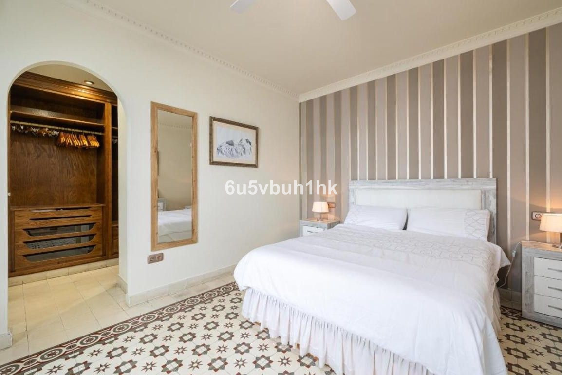 Se vende Adosada de 5 dormitorios en Costa Del Sol, Málaga, España