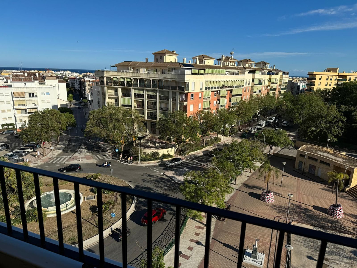 3 Bed Apartment for sale in Estepona Costa Del Sol, Málaga, Spain