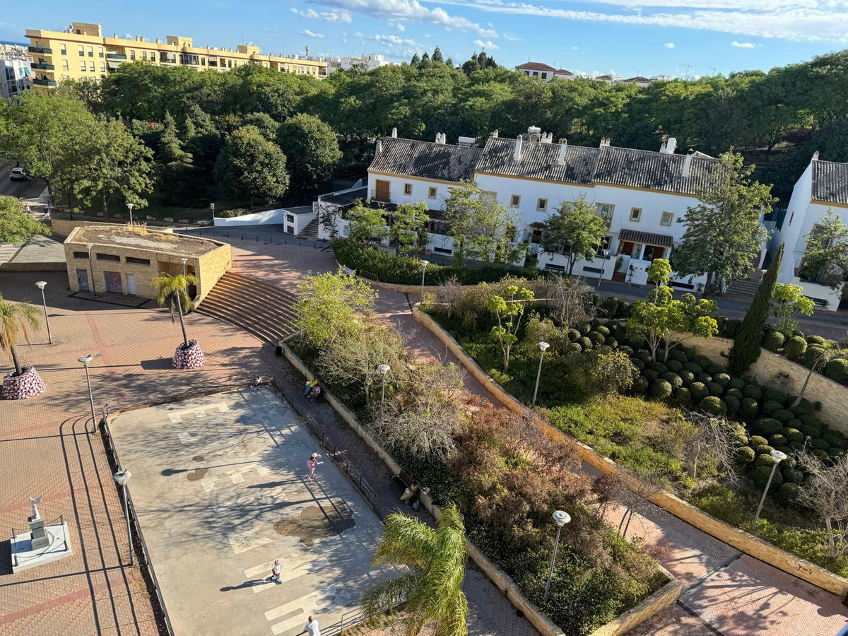 3 Bed Apartment for sale in Estepona Costa Del Sol, Málaga, Spain