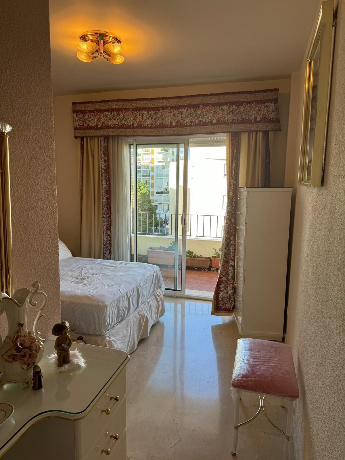 3 Bed Apartment for sale in Estepona Costa Del Sol, Málaga, Spain