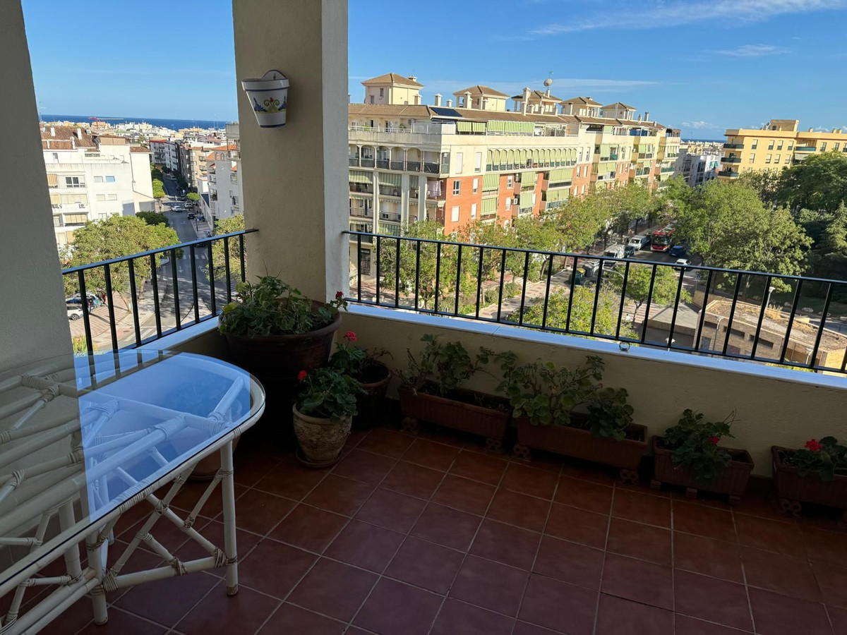 3 Bed Apartment for sale in Estepona Costa Del Sol, Málaga, Spain