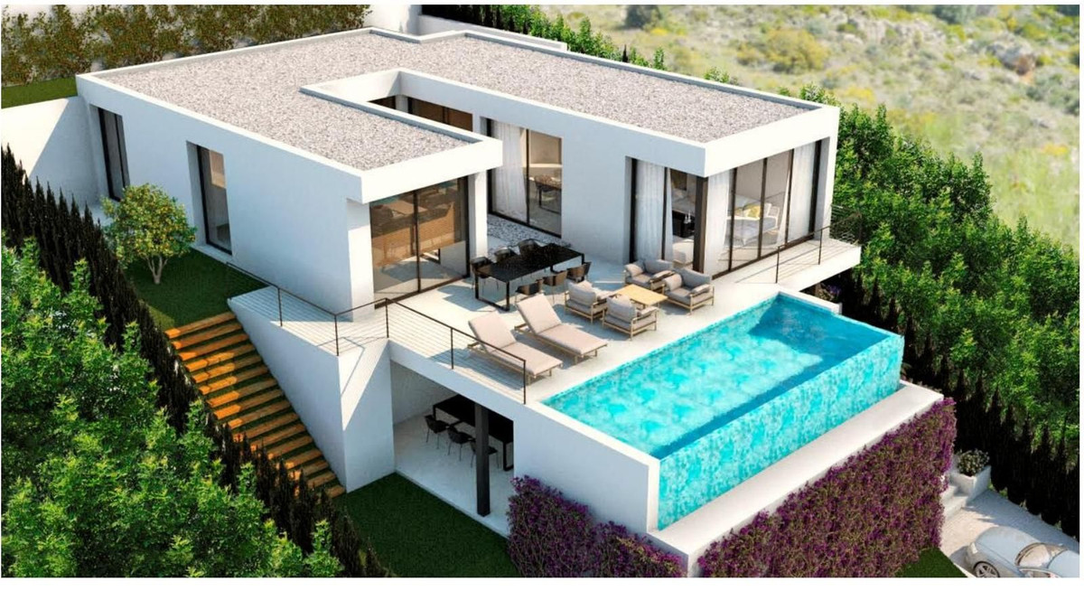 3 Bed Townhouse for sale in La Capellania Costa Del Sol, Málaga, Spain