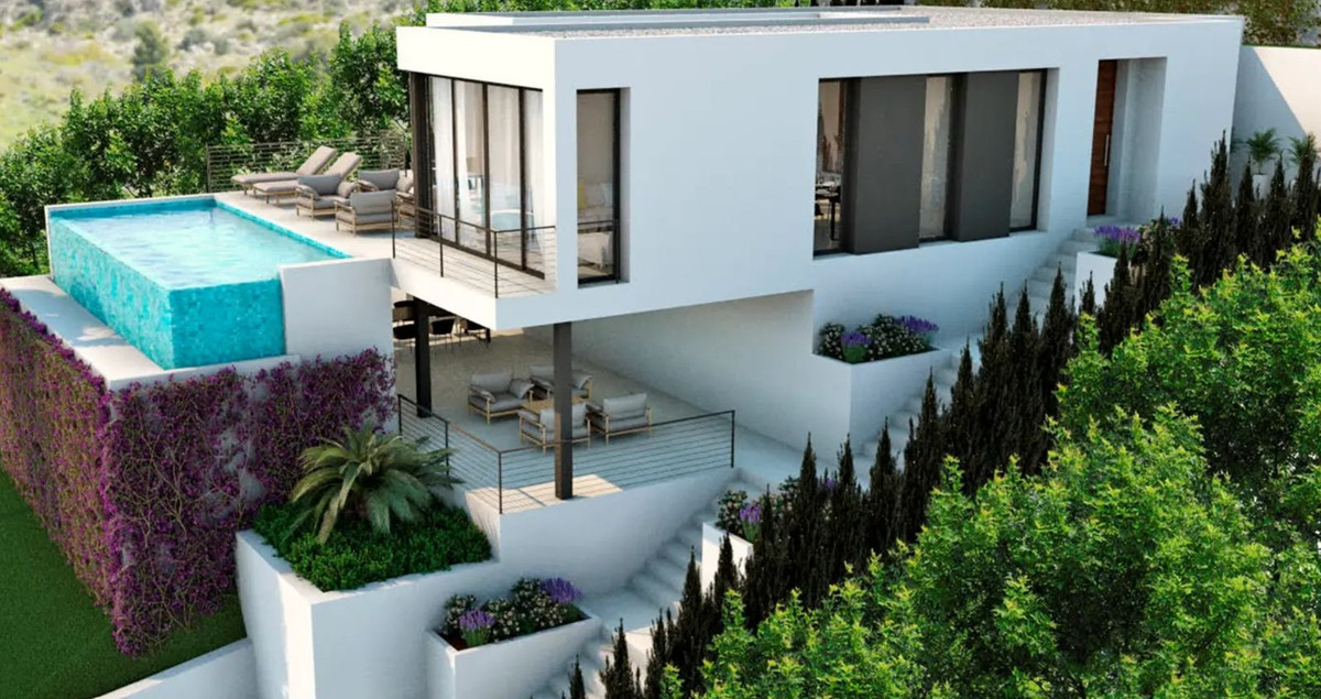 3 Bed Townhouse for sale in La Capellania Costa Del Sol, Málaga, Spain