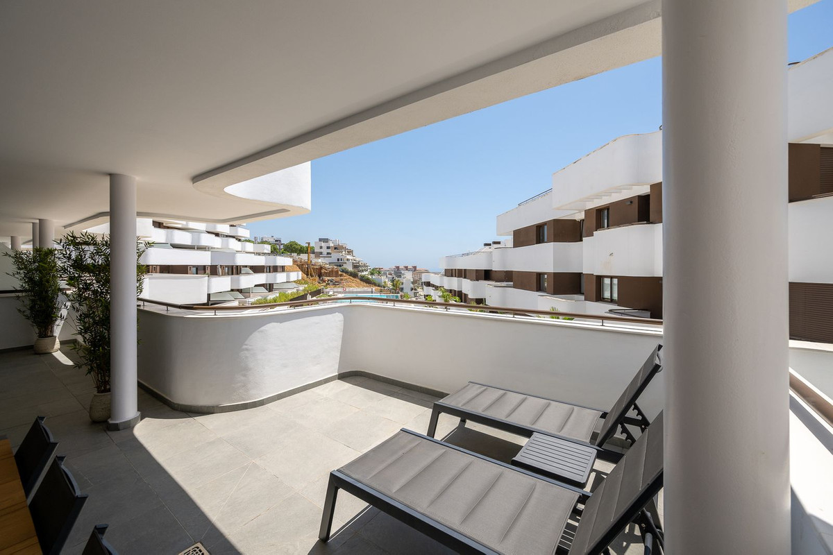 3 Bed Apartment for sale in Estepona Costa Del Sol, Málaga, Spain