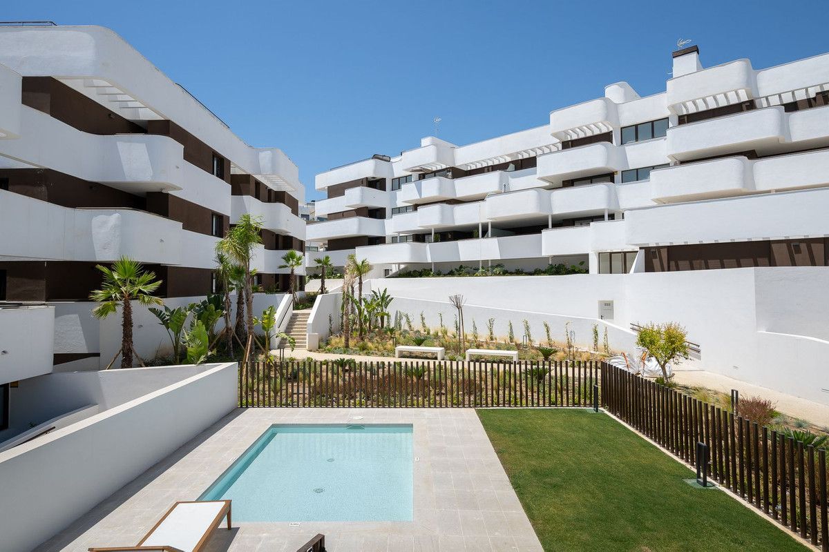 3 Bed Apartment for sale in Estepona Costa Del Sol, Málaga, Spain