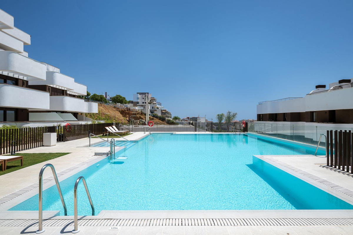 3 Bed Apartment for sale in Estepona Costa Del Sol, Málaga, Spain