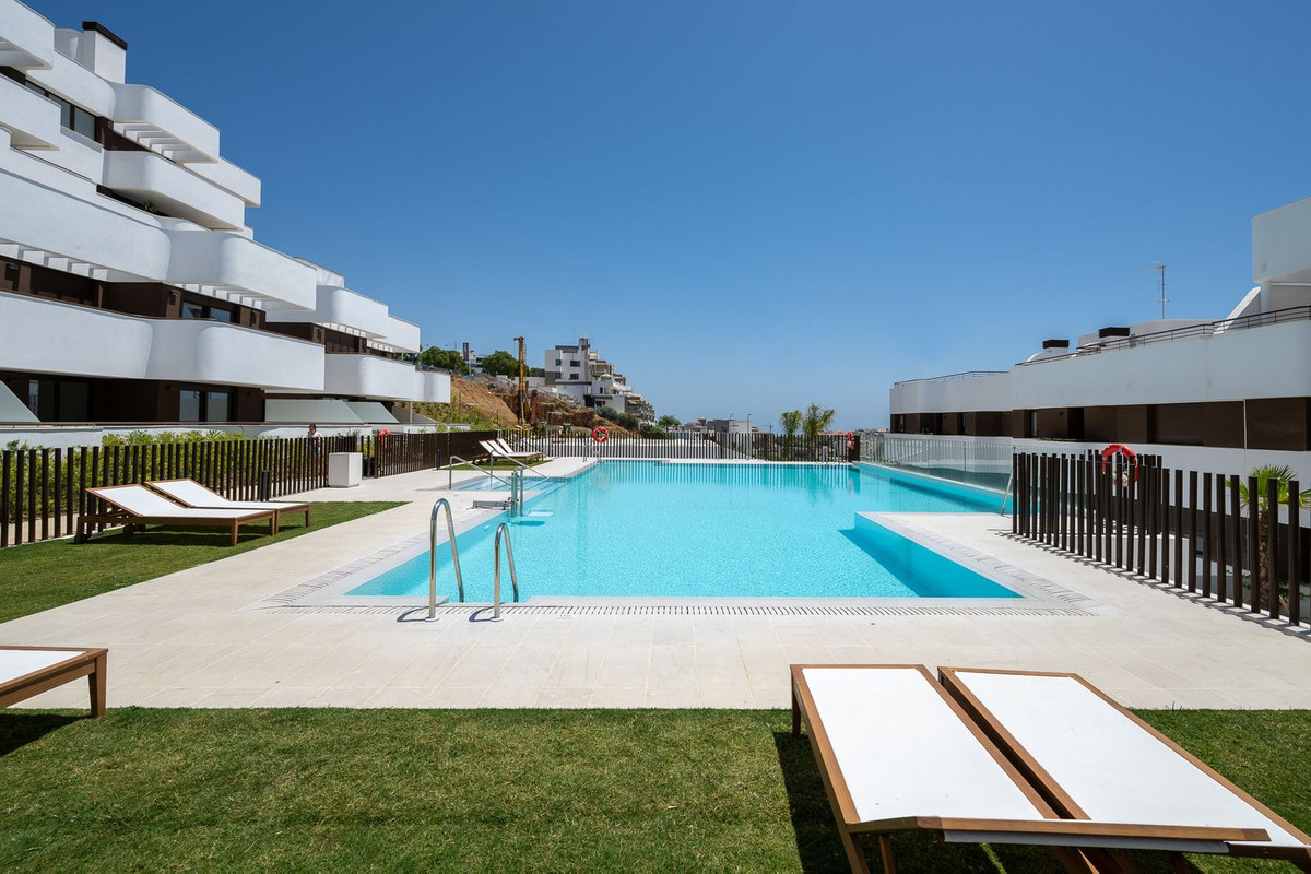3 Bed Apartment for sale in Estepona Costa Del Sol, Málaga, Spain