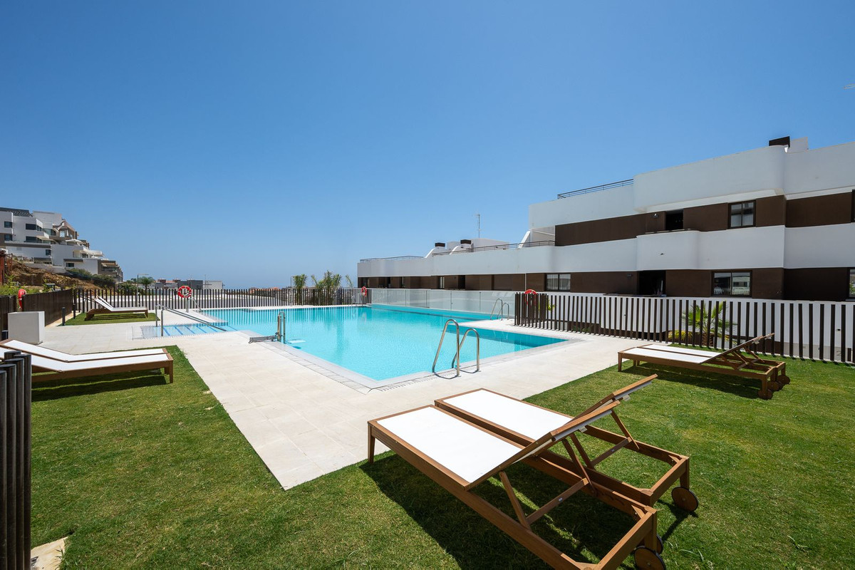 3 Bed Apartment for sale in Estepona Costa Del Sol, Málaga, Spain