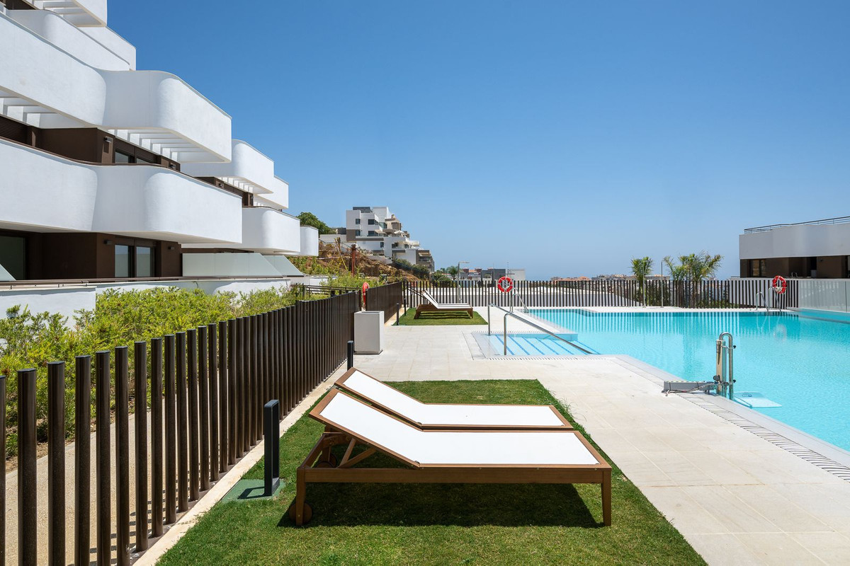 3 Bed Apartment for sale in Estepona Costa Del Sol, Málaga, Spain