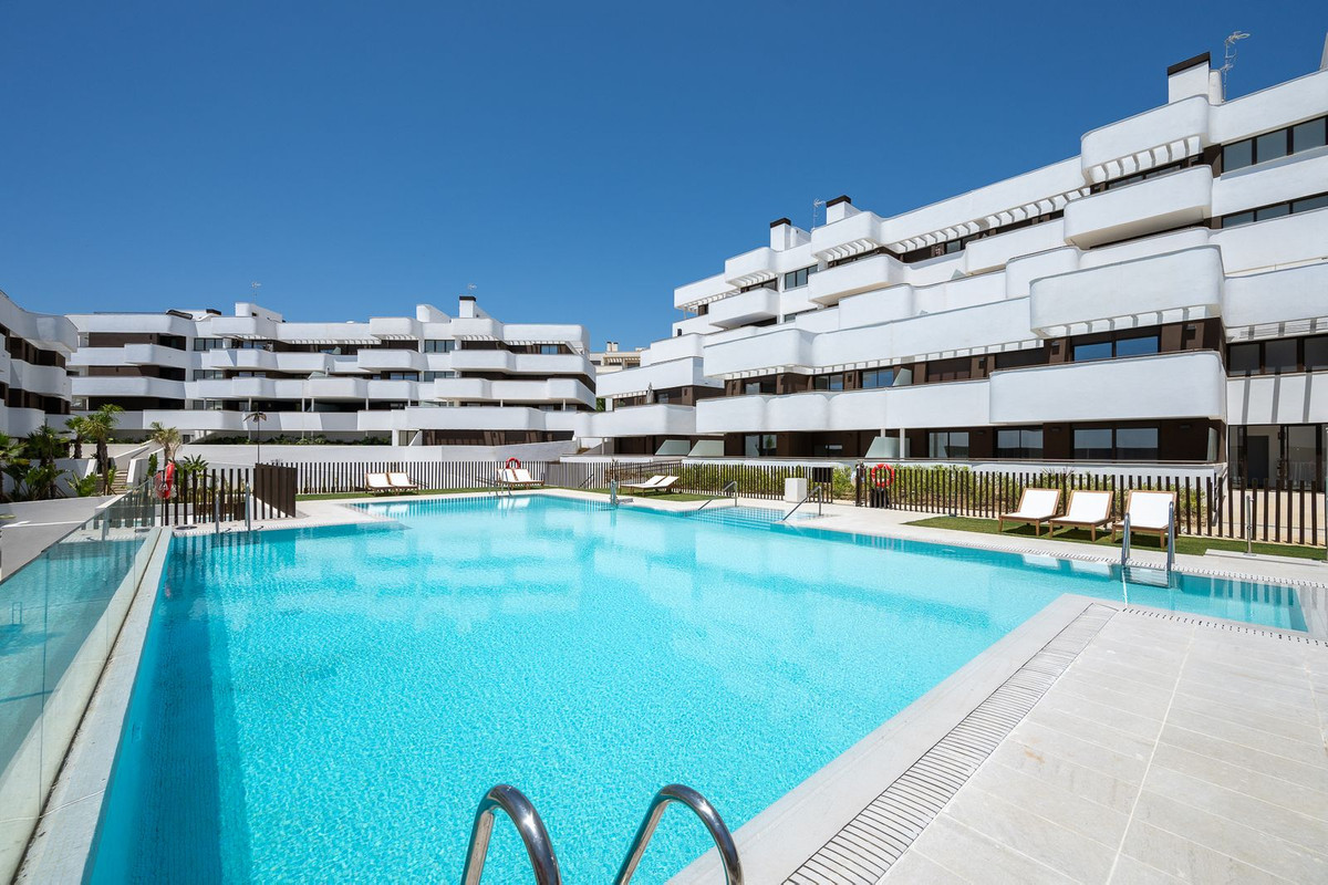 3 Bed Apartment for sale in Estepona Costa Del Sol, Málaga, Spain
