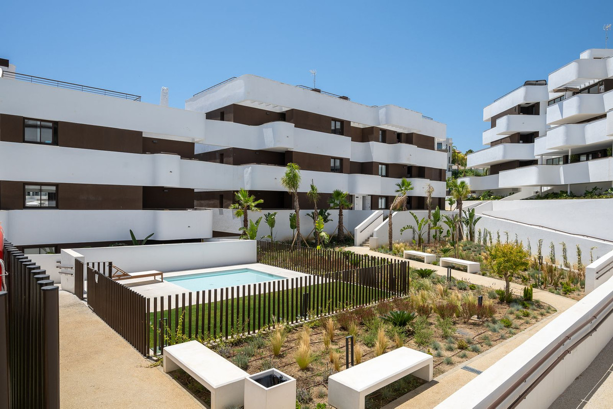 3 Bed Apartment for sale in Estepona Costa Del Sol, Málaga, Spain