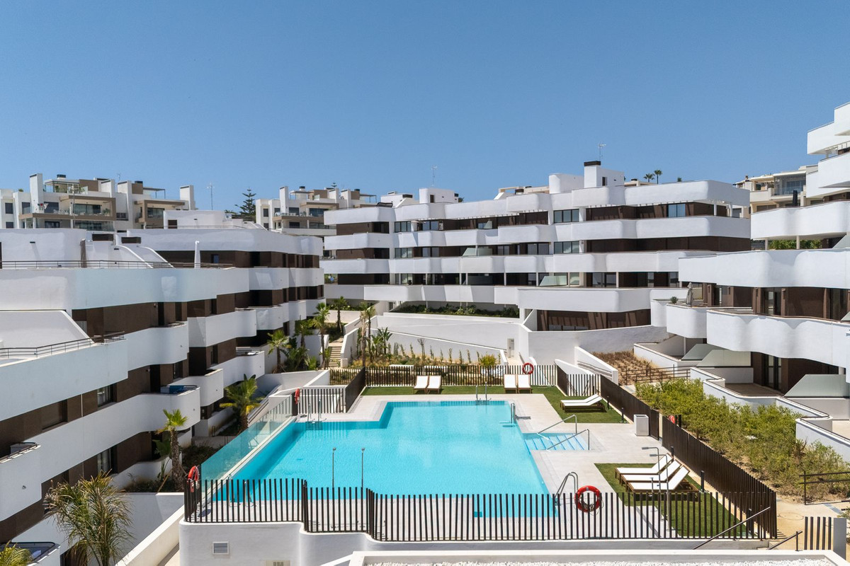 3 Bed Apartment for sale in Estepona Costa Del Sol, Málaga, Spain