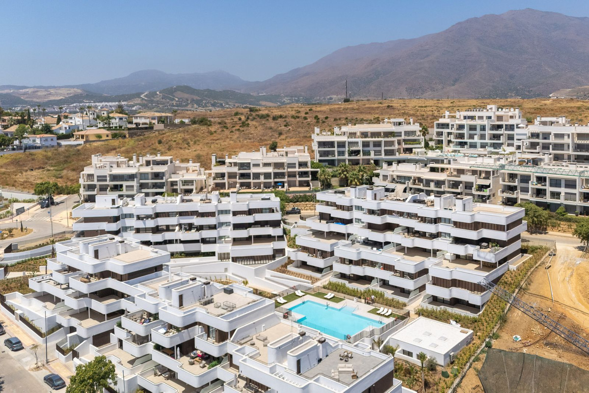 3 Bed Apartment for sale in Estepona Costa Del Sol, Málaga, Spain