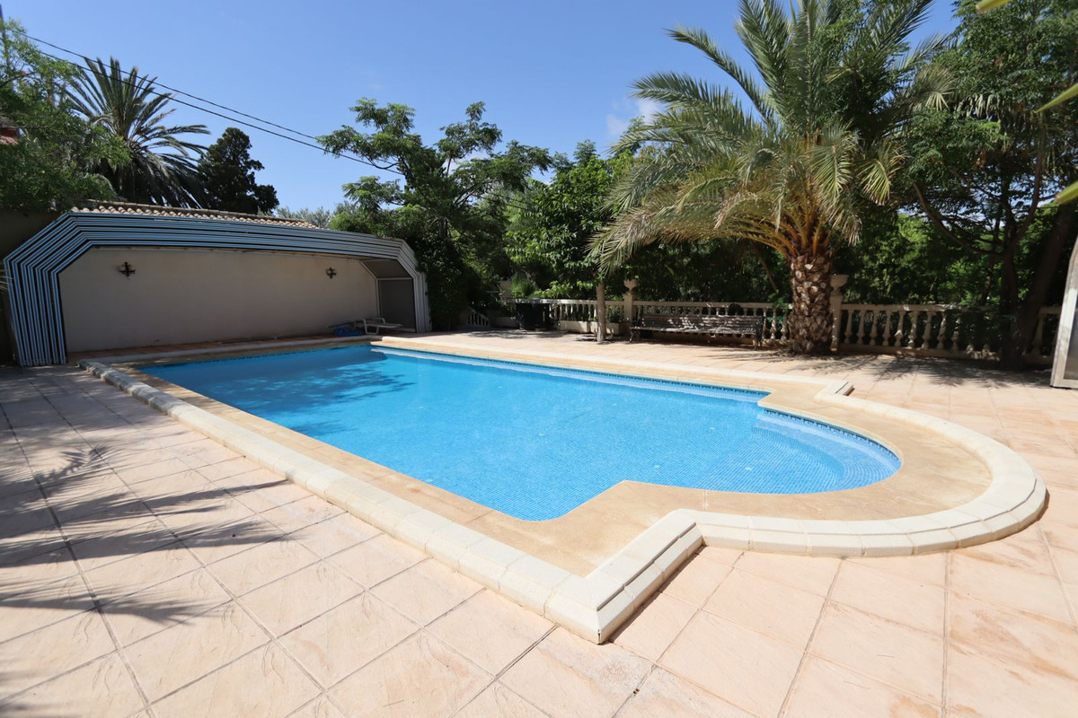 7 Bed Townhouse for sale in Mutxamel Costa Blanca, Alicante, Spain