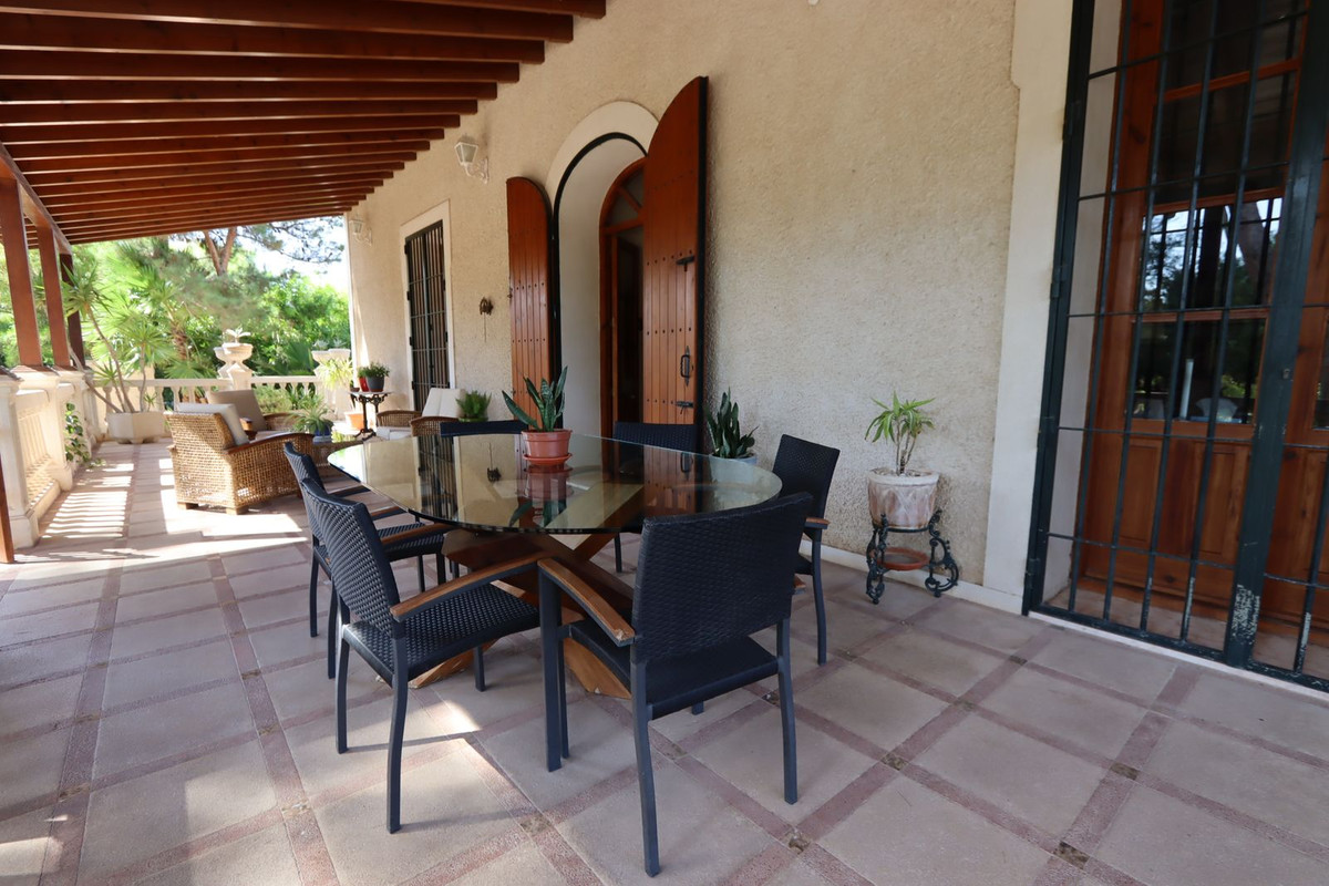 7 Bed Townhouse for sale in Mutxamel Costa Blanca, Alicante, Spain