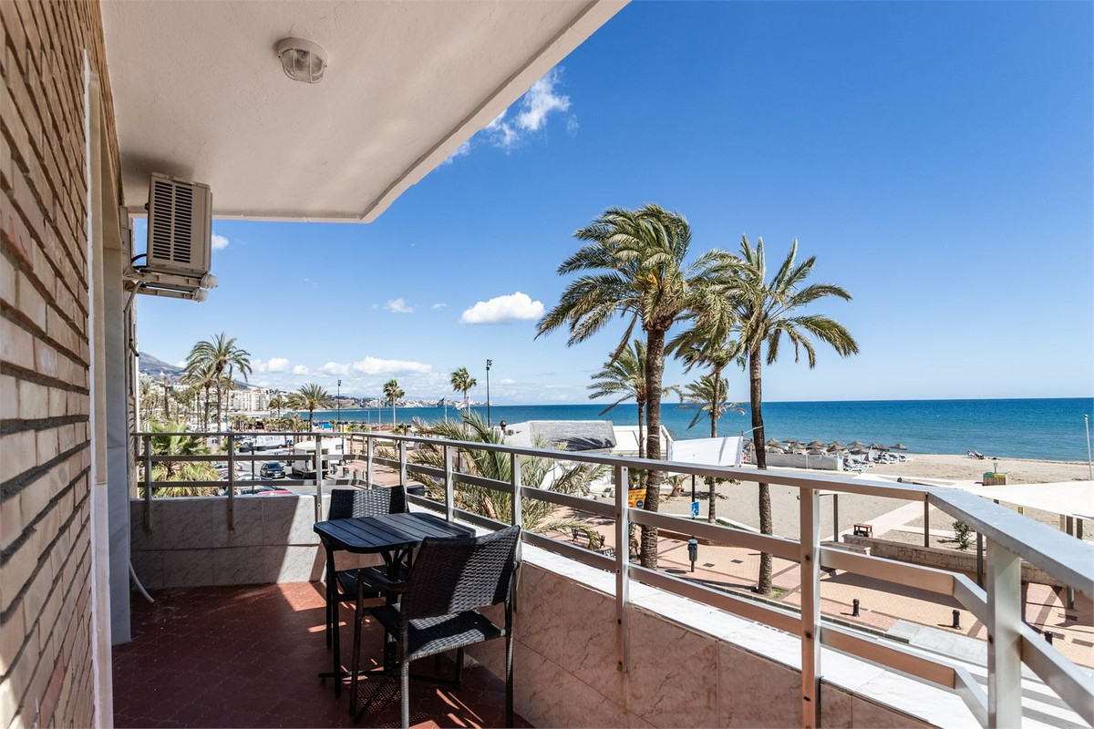 3 Bed Apartment for sale in Los Boliches Costa Del Sol, Málaga, Spain