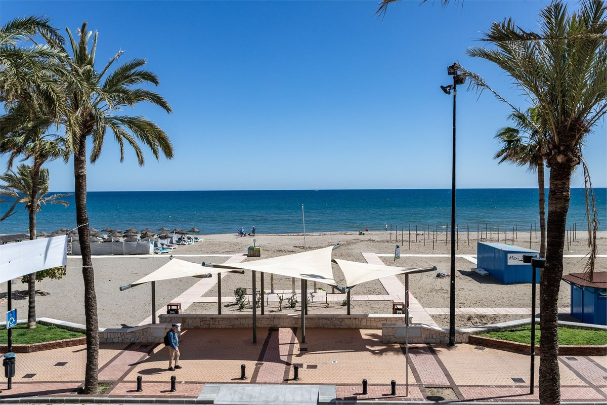 3 Bed Apartment for sale in Los Boliches Costa Del Sol, Málaga, Spain