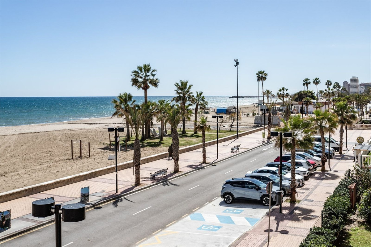 3 Bed Apartment for sale in Los Boliches Costa Del Sol, Málaga, Spain