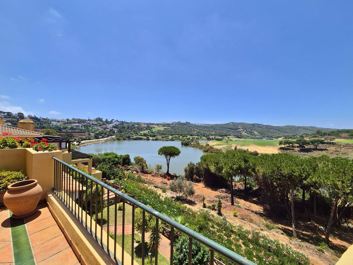 Se vende Ático de 2 dormitorios en Costa Del Sol, Cadiz, España